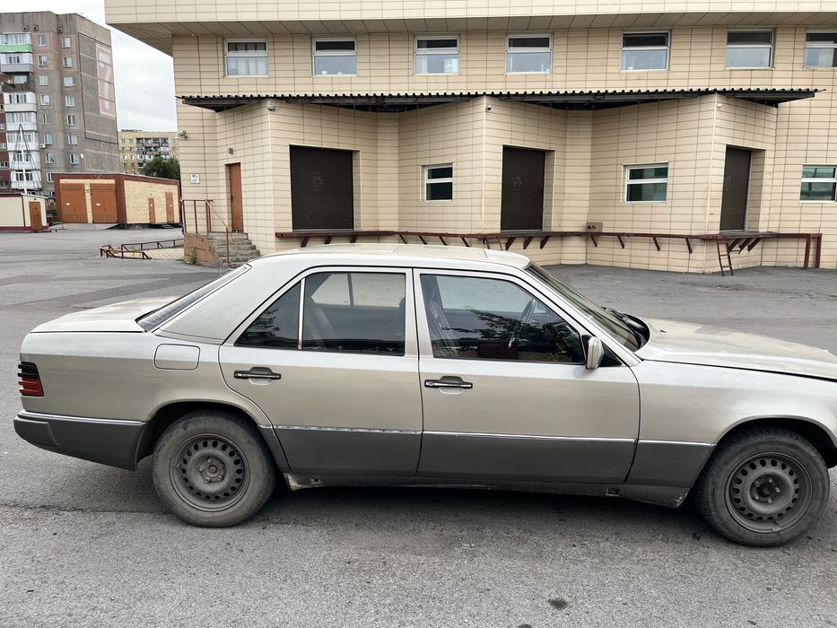 Мерседес 124