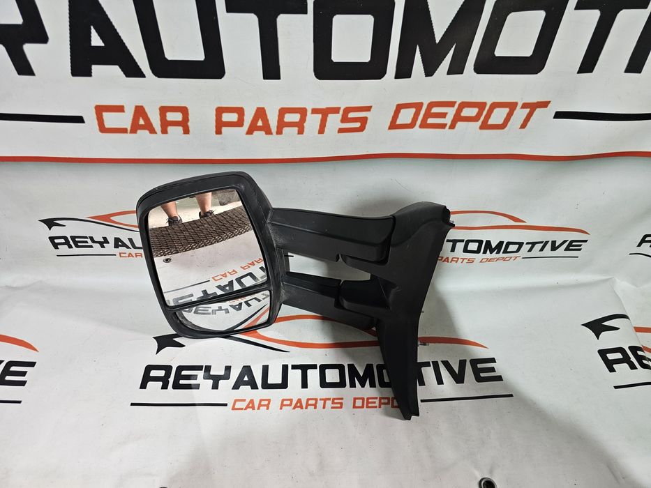 Oglinda stanga brat lung Ford Transit dupa 2013