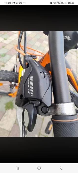 Vând bicicletă KTM wild roțile sunt de 26