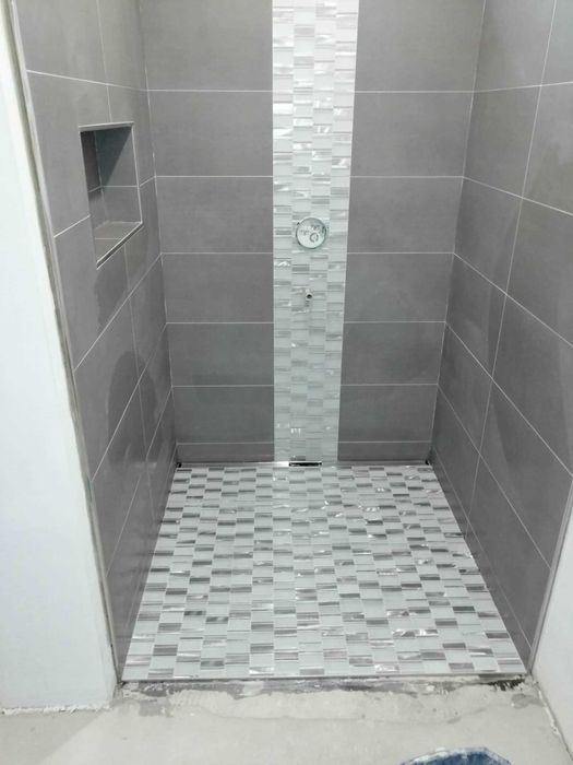 Execut lucrări de finisaje interioare: gresie, faianță, parchet, zugrăveli etc Timișoara, Arad 0733540016