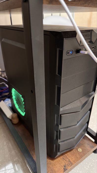 Стационарный компьютер