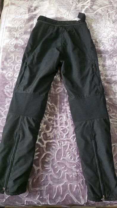 Pantaloni moto Goretex  Dainese pentru femei ,mărimea 42