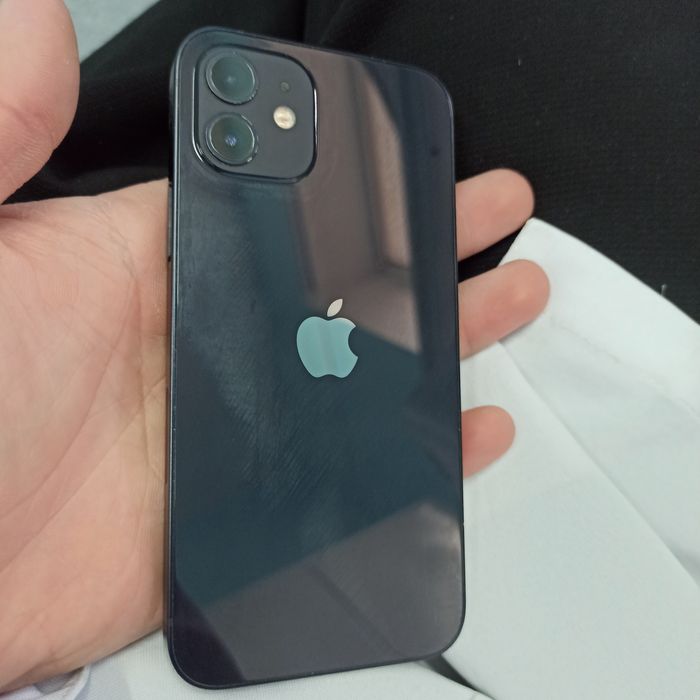 Айфон 12 идеальный вариант