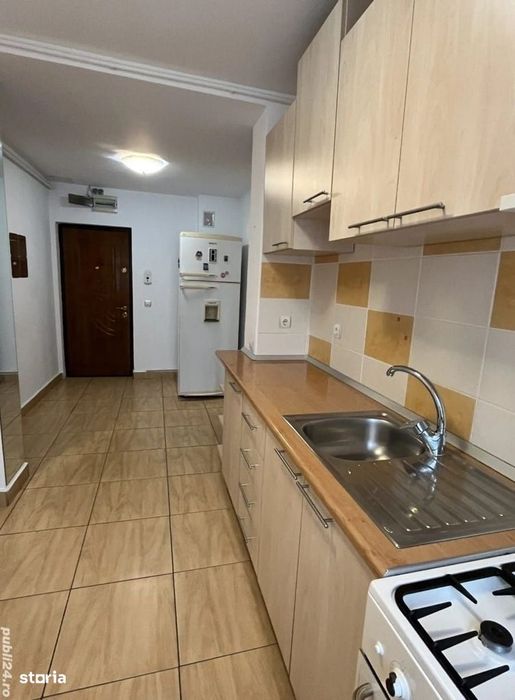 De vanzare apartament 3 camere Centru