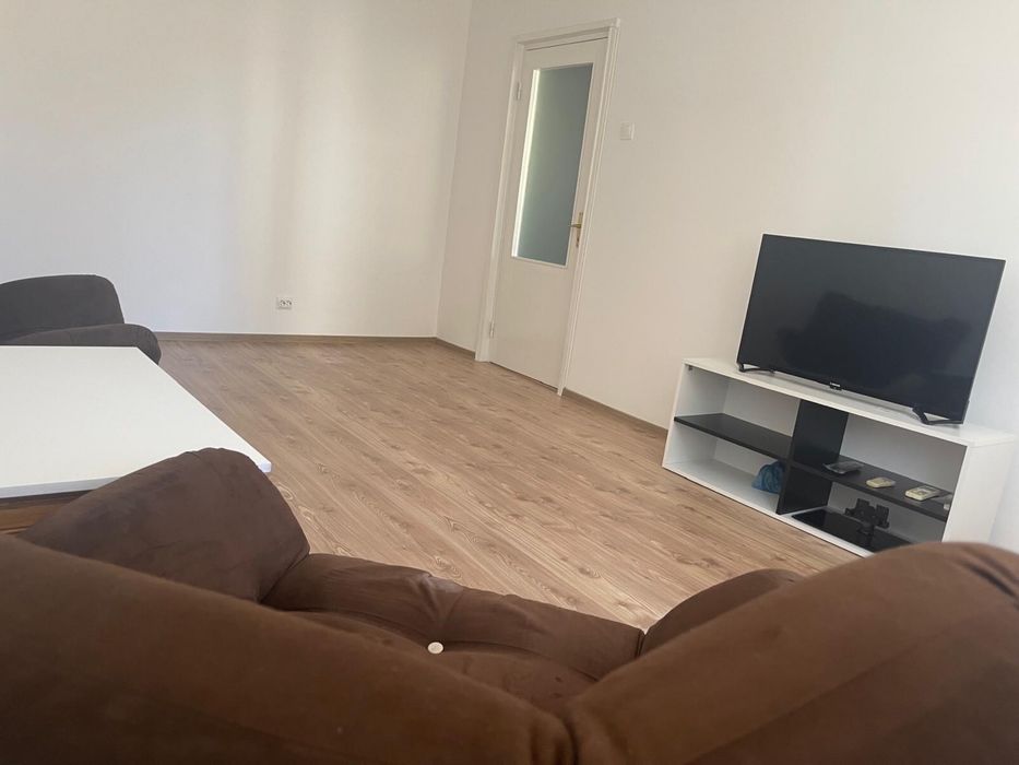 Apartament de închiriat