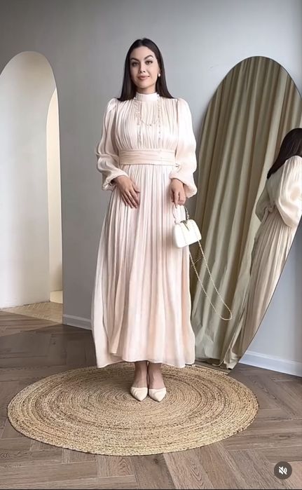 Платье вечернее.