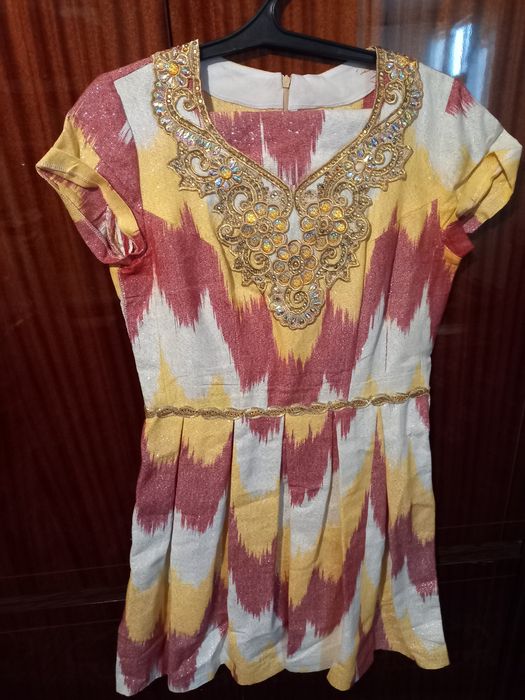 Milliy kiyim adras. Kuylak ishton