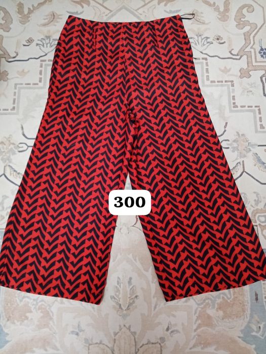 Продаю вещи 200 тг