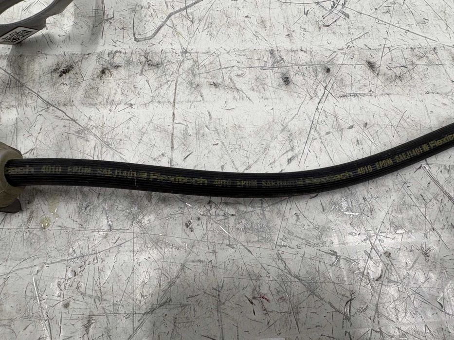 Заден Ляв Спирачен Маркуч За БМВ Г05 Г06 Г07 6883447 BMW G05 G06 G07