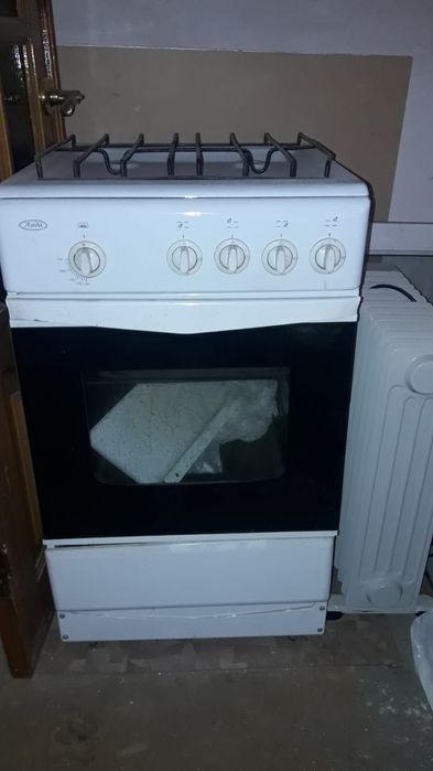 Плита  газовая белая