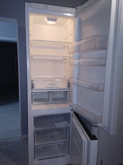 Продам холодильник в отличном состоянии, СРОЧНО!