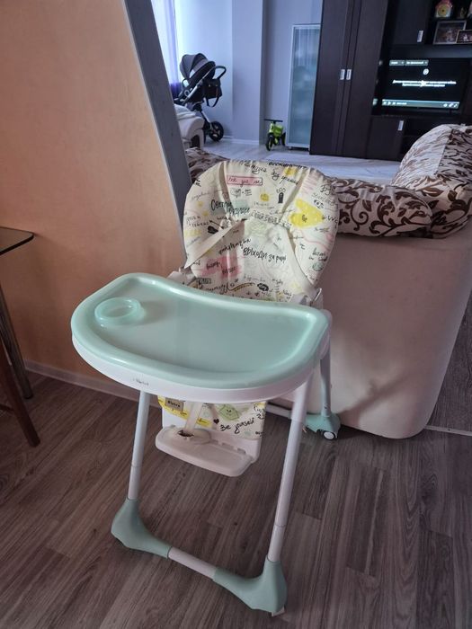 Продам стульчик для кормления
