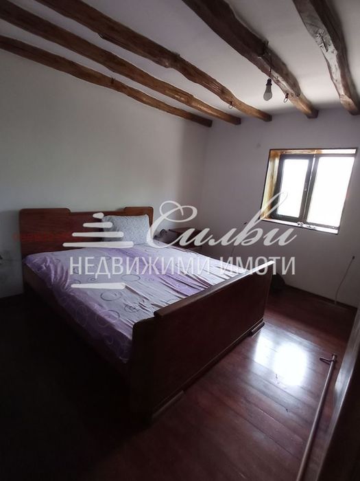 Самостоятелна къща с двор - с. Кюлевча