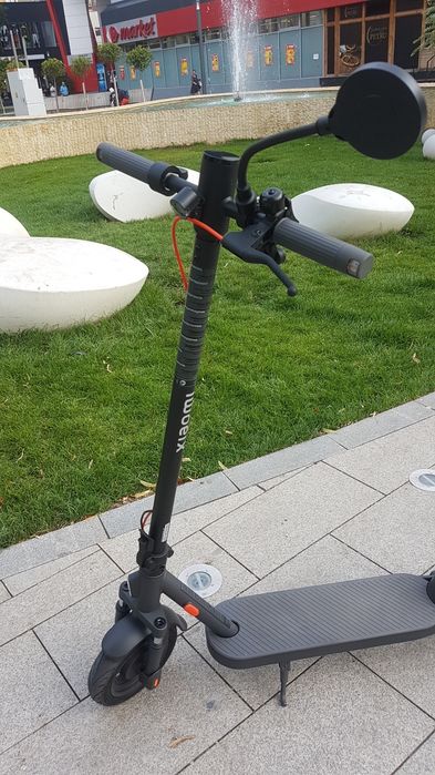 Trotineta Xiaomi Elite ca nouă