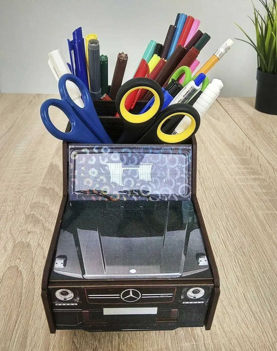 Карандашница сборная.