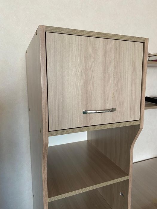 Стол письменный для школьника