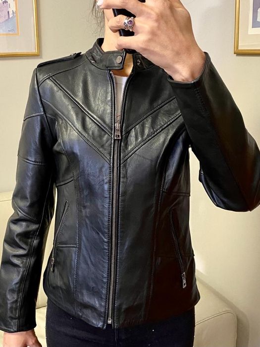 Geaca piele naturala 100%.