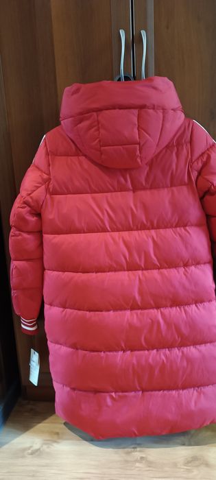 Куртка новая 10000