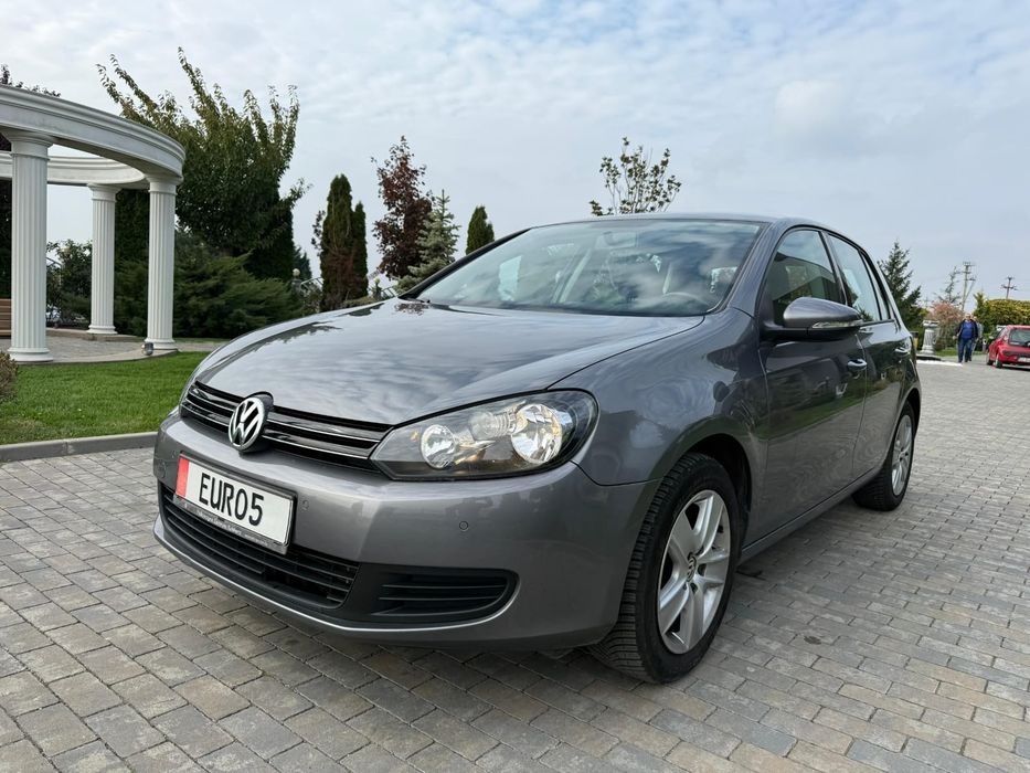 VOLKSWAGEN Golf 2010 — imagine 2
