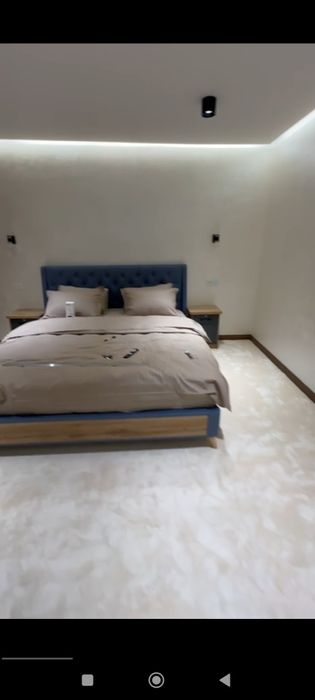 Хумсон 6 сотых 3 сотыхдан 2 та дача сотилади.