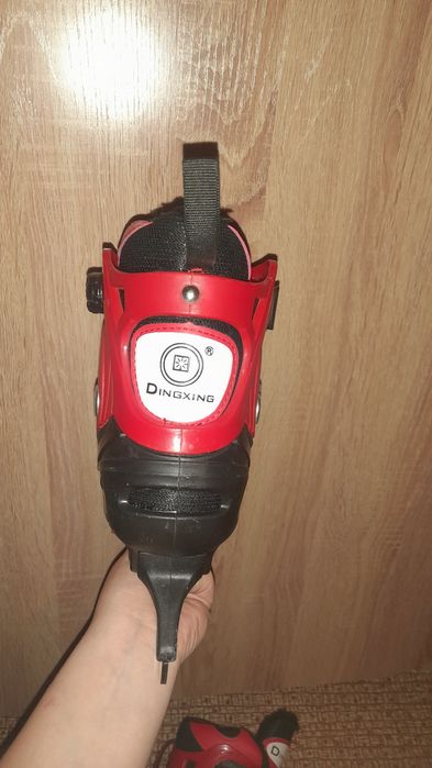 Продам детские коньки