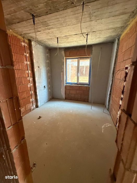 Dezvoltator -Apartament Cu Doua Camere