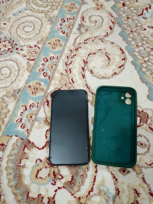Продам Айфон 11 ги 128
