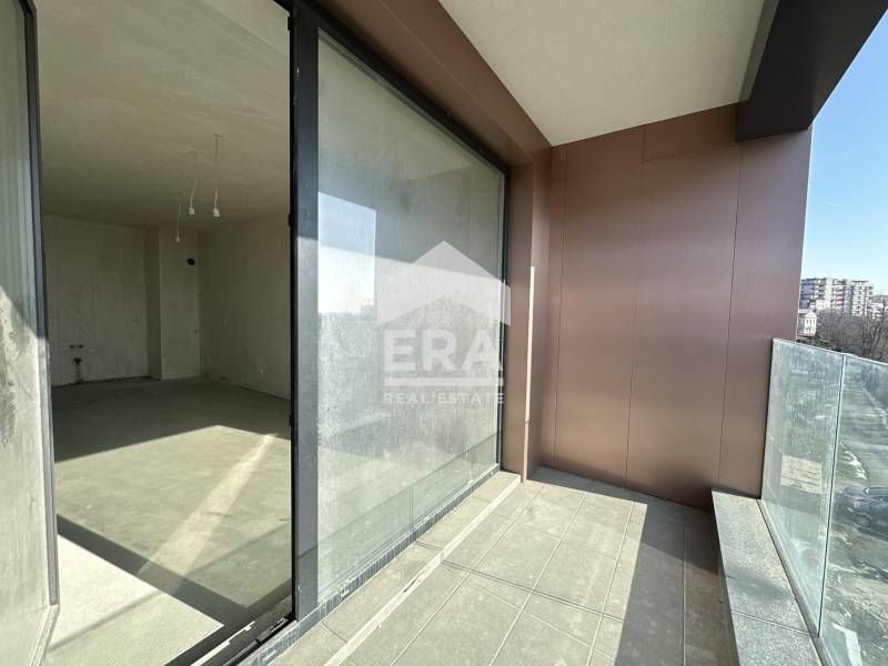 Двустаен южен апартамент за продажба, с морска панорама, в новопострое