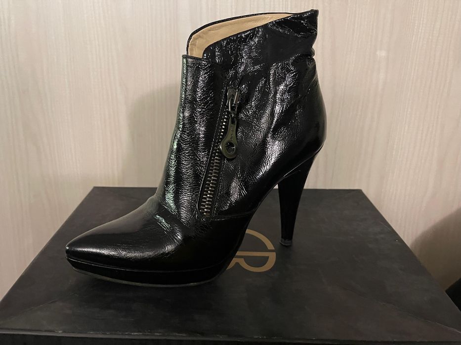 Женская обувь кожанавя