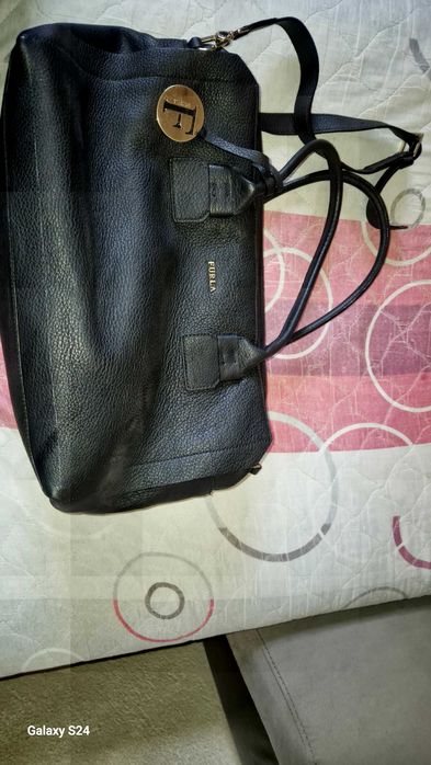 Дамска чанта FURLA естествена кожа ЧИСТО НОВА!!!