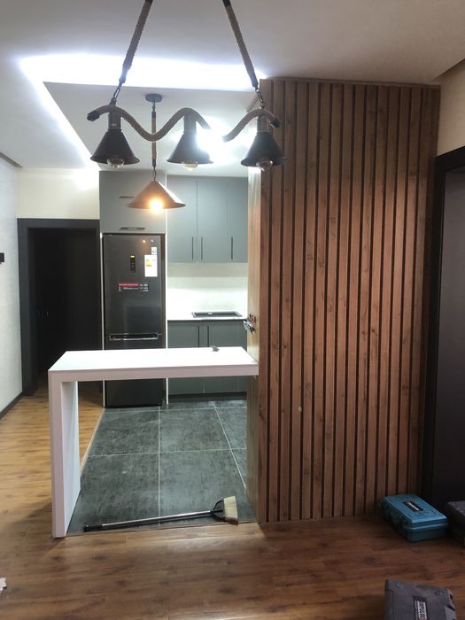 Кухонный гарнитур в стиле хай тек