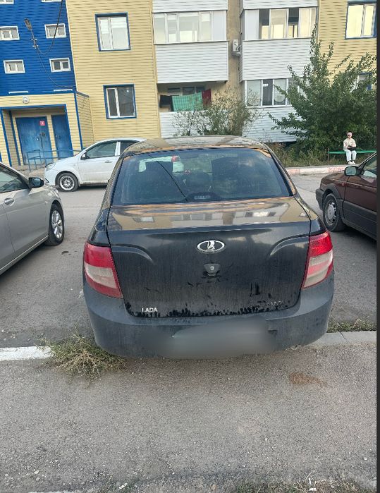 Продам Лада гранта 2013