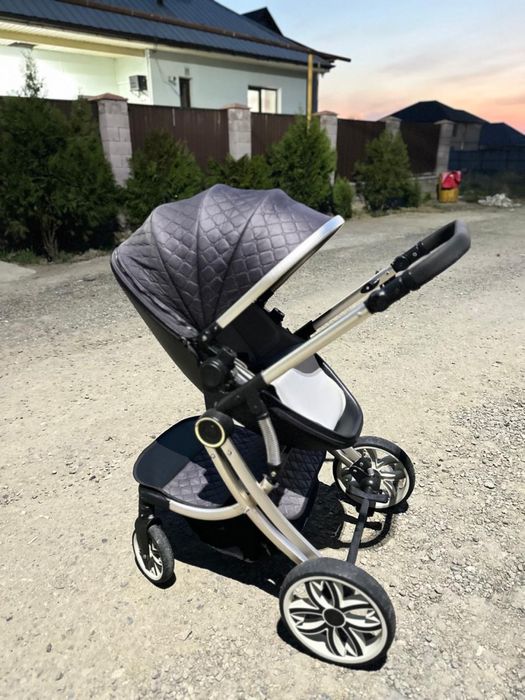 Продаю коляску в хорошем состоянии