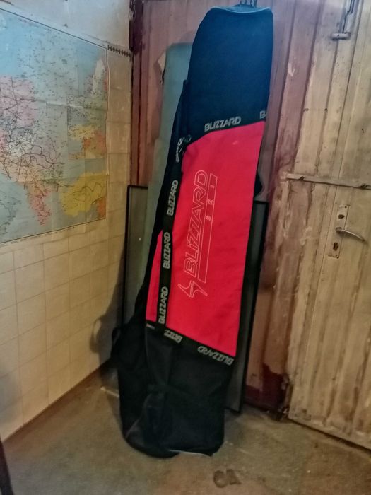 Husa de ski Blizzard.
