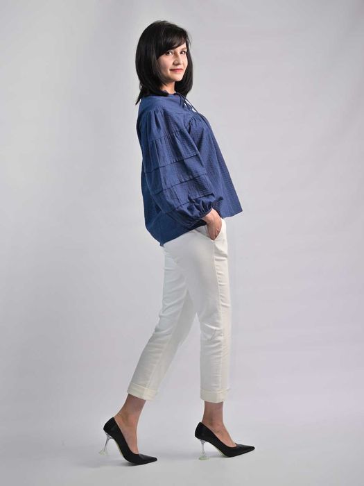 Женская кофта с объёмными рукавами SHEMESH