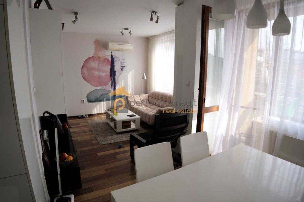 Продава се Тристаен апартамент в Пловдив, Кършияка - 89 кв.м за 1330 €/кв.м - Снимка #1