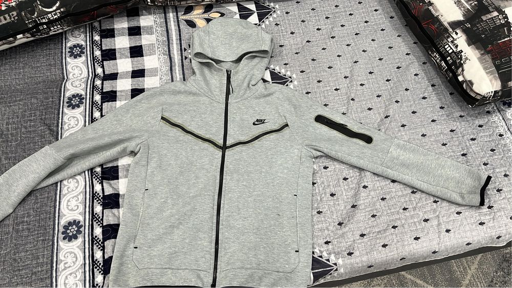 Nike tech fleece