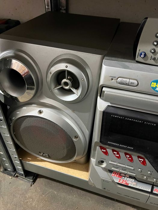 Radio CD Casette Player JVC cat.A Linie Audio cu Boxe