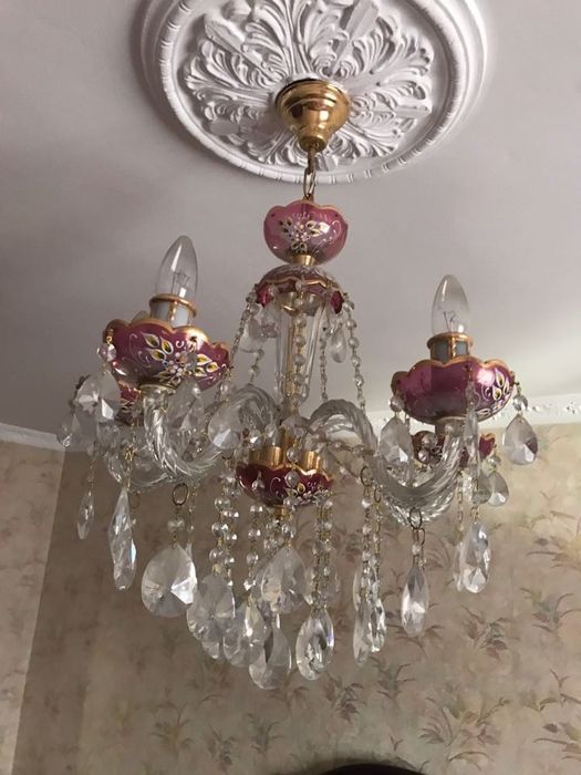 Люстры хрустальные и бра
