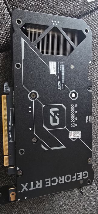 Placa Video Asus 5060 8GB GDDR7 128bit