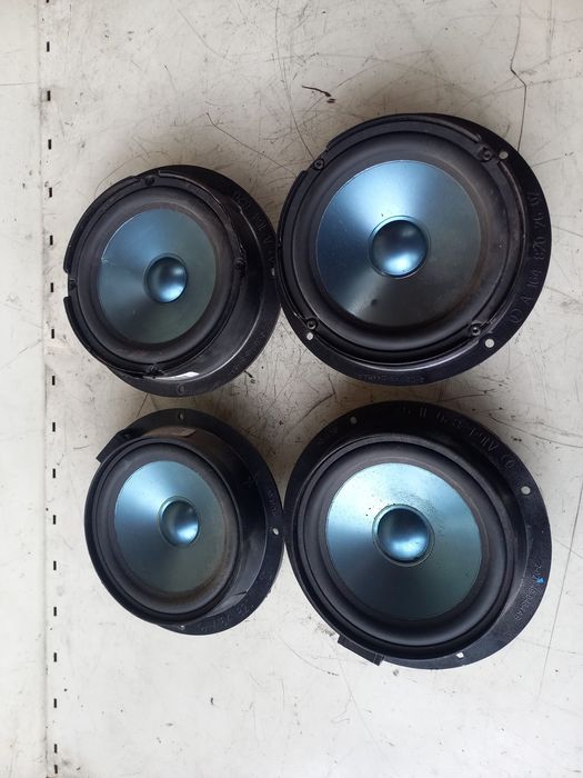 Тонколони Mercedes ML W164 Harman Kardon