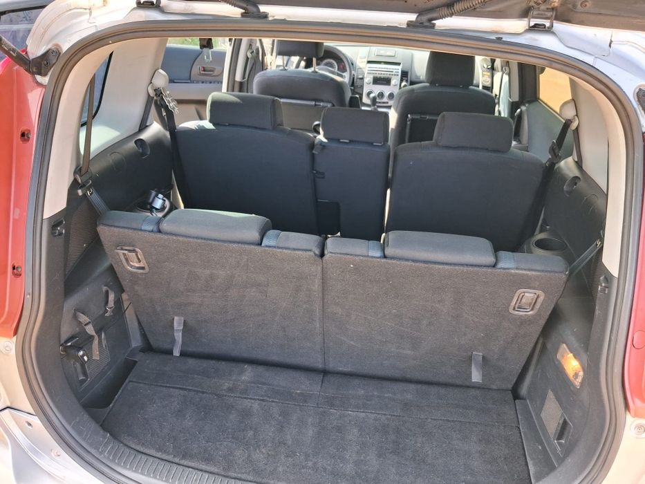 Vând Mazda An 2007 2 l diesel