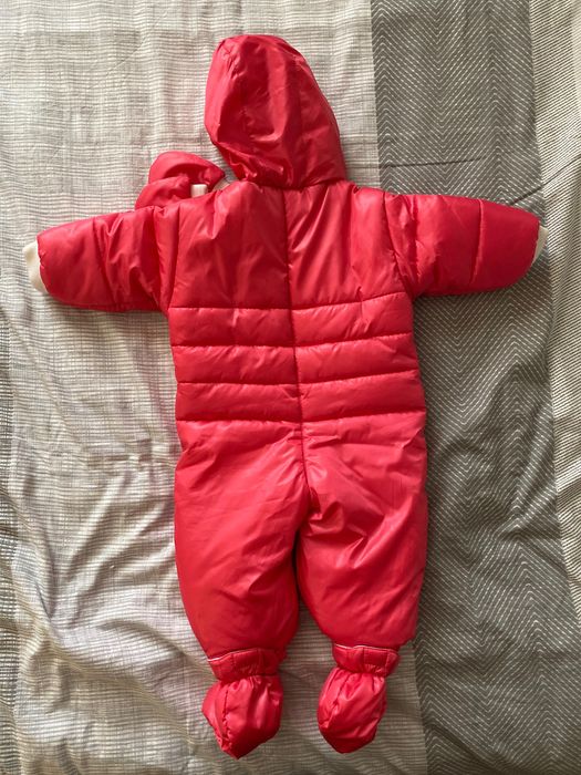 Детски зимен космонавт