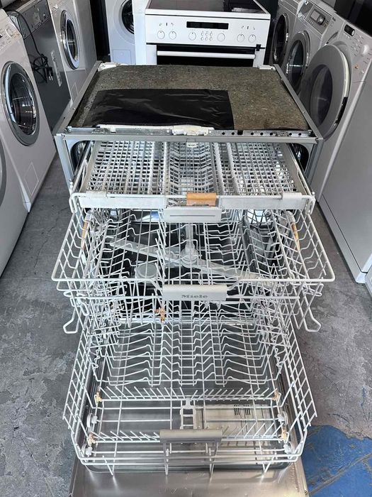 Съдомиялна +гаранция 1 година. MIELE 60 см, за вграждане . Безплатна доставка за София