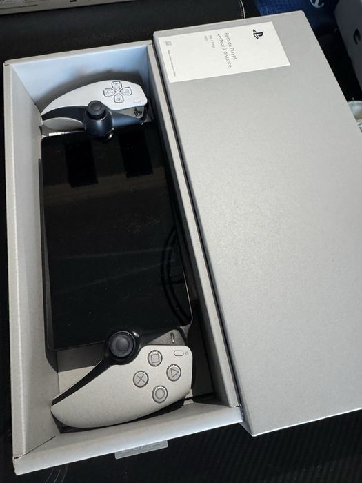 Sony PlayStation Portal Remote Player за PS5 – КАТО НОВ + УДЪЛЖЕНА ГАРАНЦИЯ