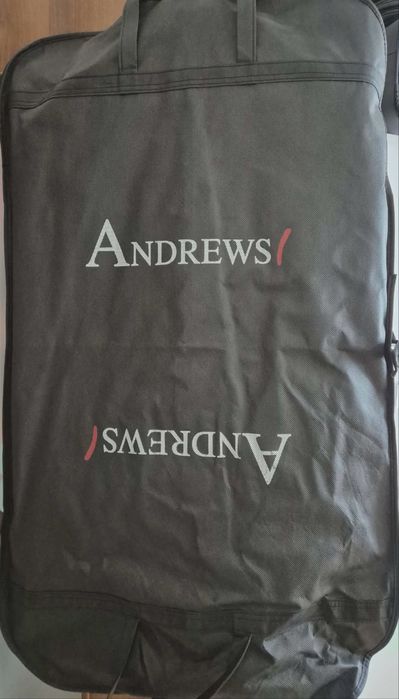 Продавам костюм на Andrews размер L (slim fit)