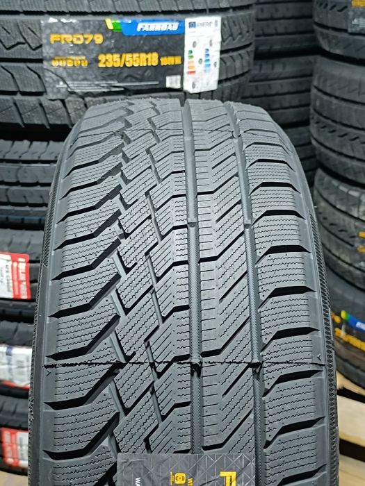 225/55R18 FARROAD