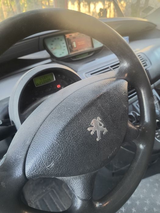 Пежо 807 PEUGEOT 807