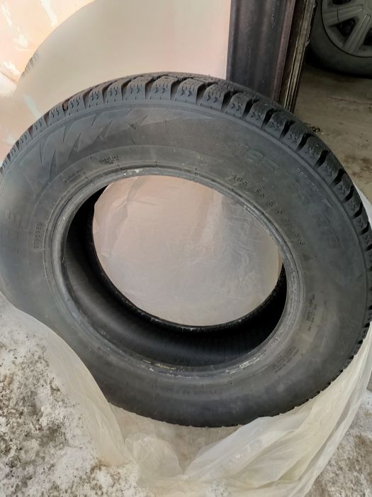Шины зимние на 15