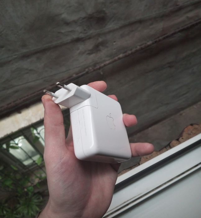 Заводской Apple in California 96W адаптер - зарядка/ США. Заводской.